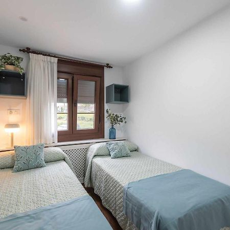 Apartamentos La Corrada De Andrin Luaran gambar