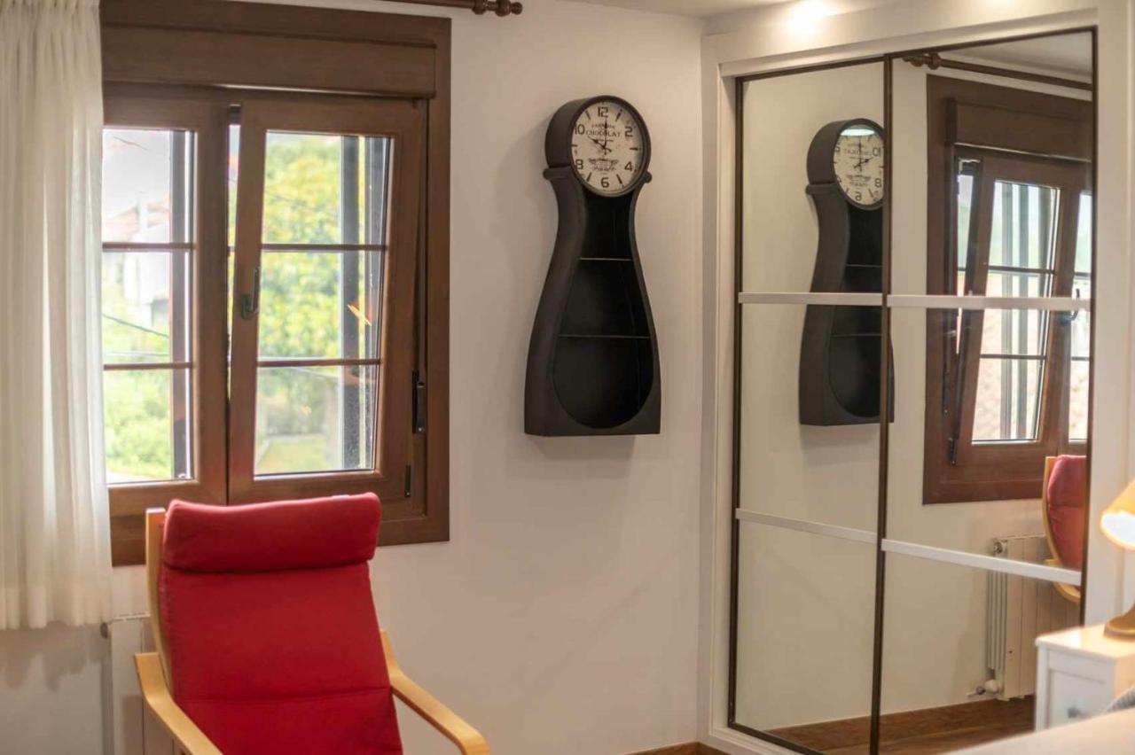Apartamentos La Corrada De Andrin Luaran gambar