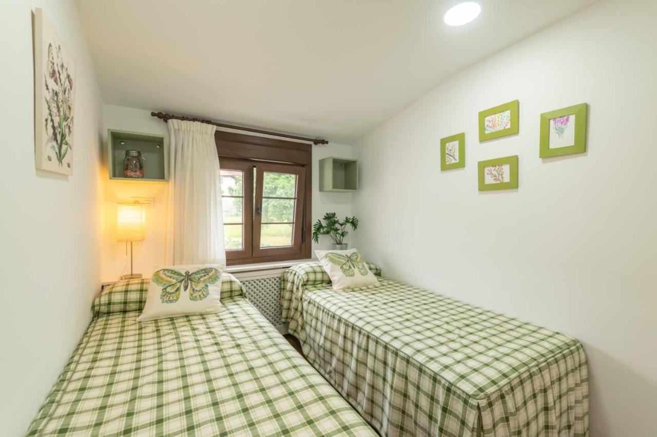 Apartamentos La Corrada De Andrin Luaran gambar