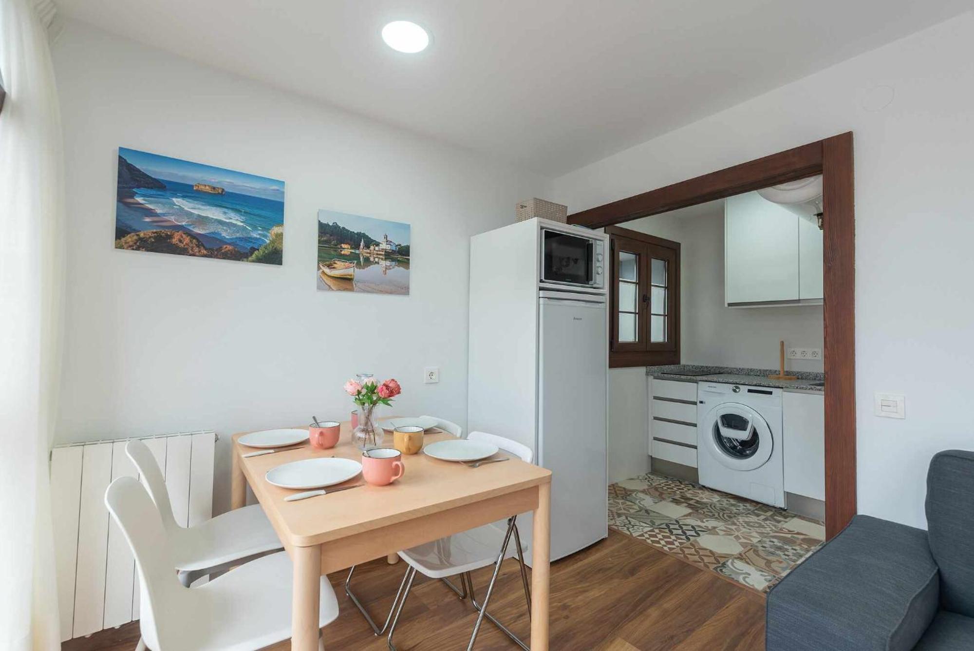 Apartamentos La Corrada De Andrin Luaran gambar